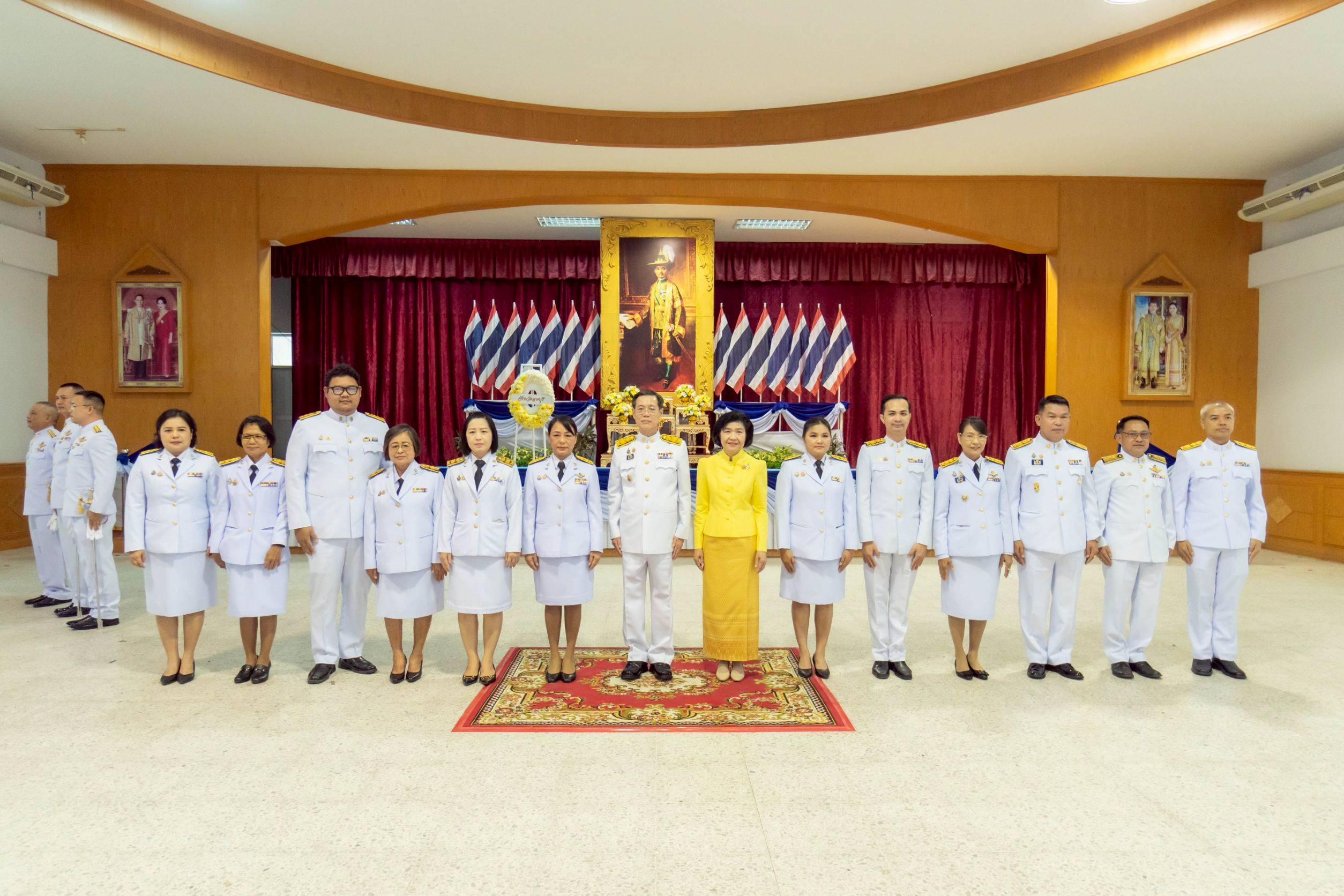 พิธีวางพวงมาลาถวายราชสักการะเนื่องในวันที่ระลึกพระบาทสมเด็จพระปกเกล้าเจ้าอยู่หัว รัชกาลที่ 7