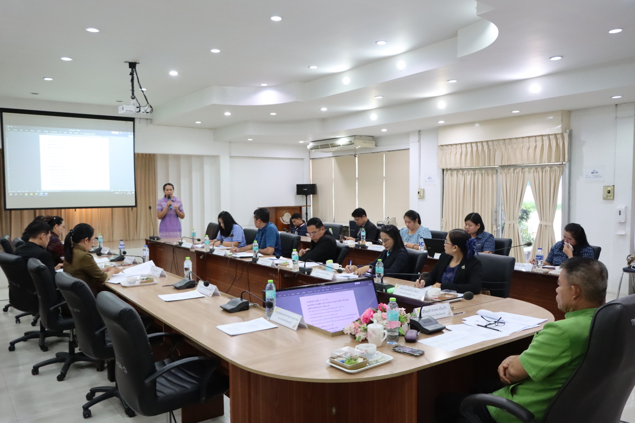 คัดเลือกครู หรือ เจ้าหน้าที่ในจังหวัด ที่สมควรได้รับรางวัล “หม่อมงามจิตต์ บุรฉัตร บุคคลสำคัญของโลก รางวัลสร้างเสริมคนดีมีคุณธรรม ประจำปี 2568