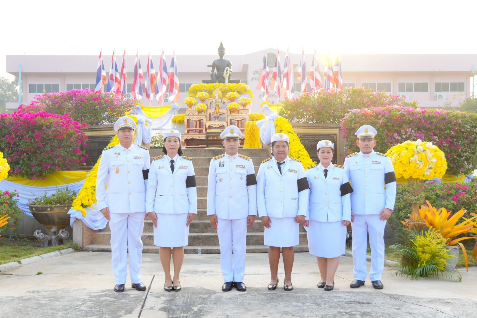 ร่วมพิธีเนื่องในวันพ่อขุนรามคำแหงมหาราช