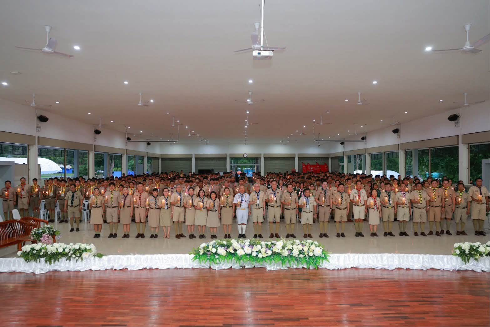 ร่วมพบปะให้กำลังใจคณะทำงาน วิทยากร ผู้กำกับลูกเสือ ลูกเสือ และเนตรนารี ที่เข้าร่วมโครงการ “ลูกเสือแห่งอนาคต Scout Better World”