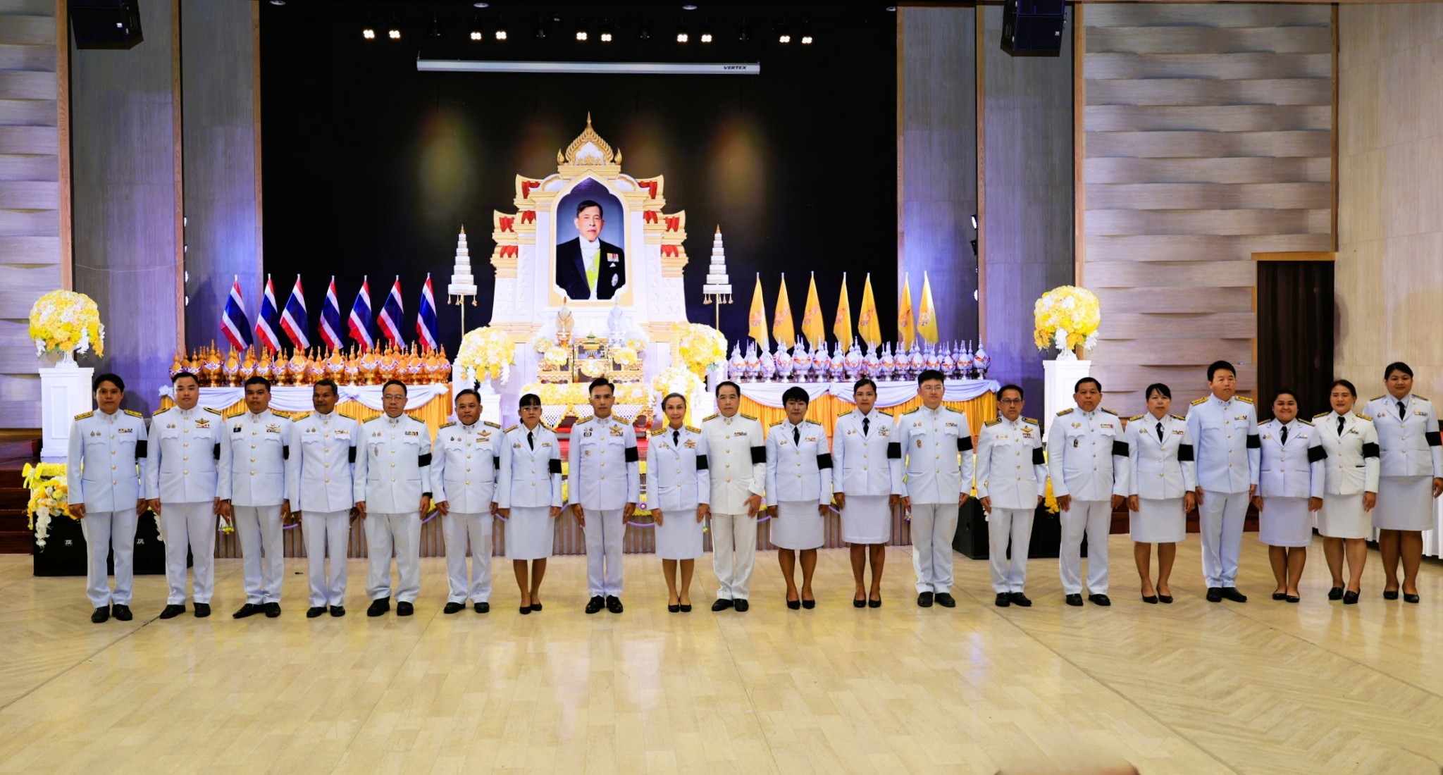 ร่วมพิธีถวายเครื่องราชสักการะและวางพานพุ่ม และพิธีจุดเทียนถวายพระพรชัยมงคล กิจกรรมเฉลิมพระเกียรติพระบาทสมเด็จพระเจ้าอยู่หัว เนื่องในโอกาสวันเฉลิมพระชนมพรรษา